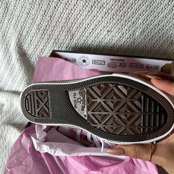 Baby pink hello kitty little kids converse - Picture 4 of 5